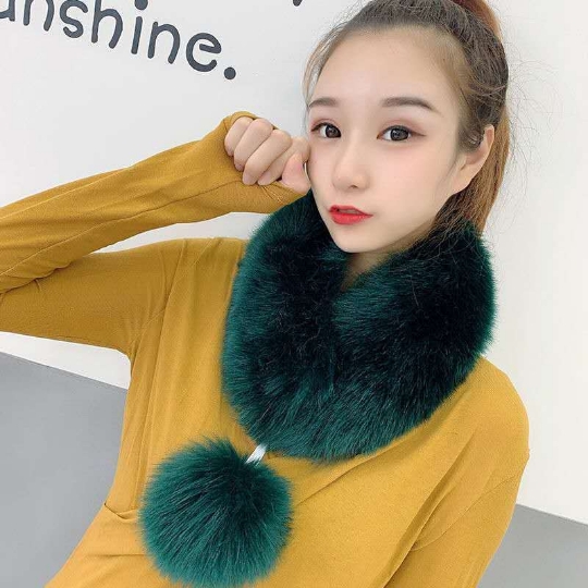 Street Fashion In Korea - Green Ball Korea Fashion Fall Winter